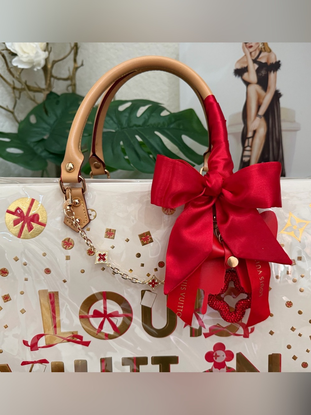 ♥️🤍♥️Louis Vuitton XL Holiday Gift Bag Tote♥️🤍♥️ - Picture 2 of 7